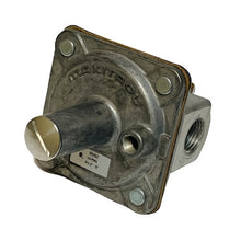 Maxitrol RV52 Natural Gas Regulator  1/2"